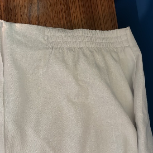 Sag Harbor Woman White Lined Pencil Skirt Elastic Back Slit Plus 20W Poly/Rayon - Picture 3 of 16